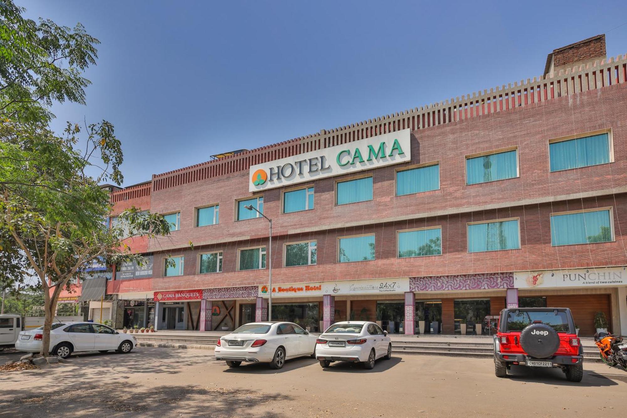 Cama Hotel